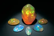 Fire opals::10956944