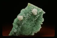 Apophyllite and prehnite (NMNH R9128)::10954304