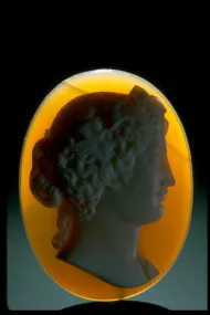 Chalcedony cameo (NMNH G539)::10246606