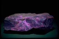 Sugilite (NMNH 170384)::10246637