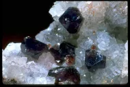 Scorodite (NMNH 120249)::10246636