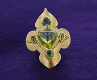 Zircon pendant (NMNH G10490)::13069359