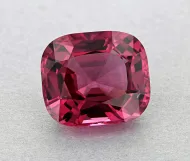 Spinel (NMNH G11728)::13851720
