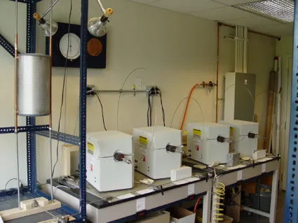 Cold-seal furnaces
