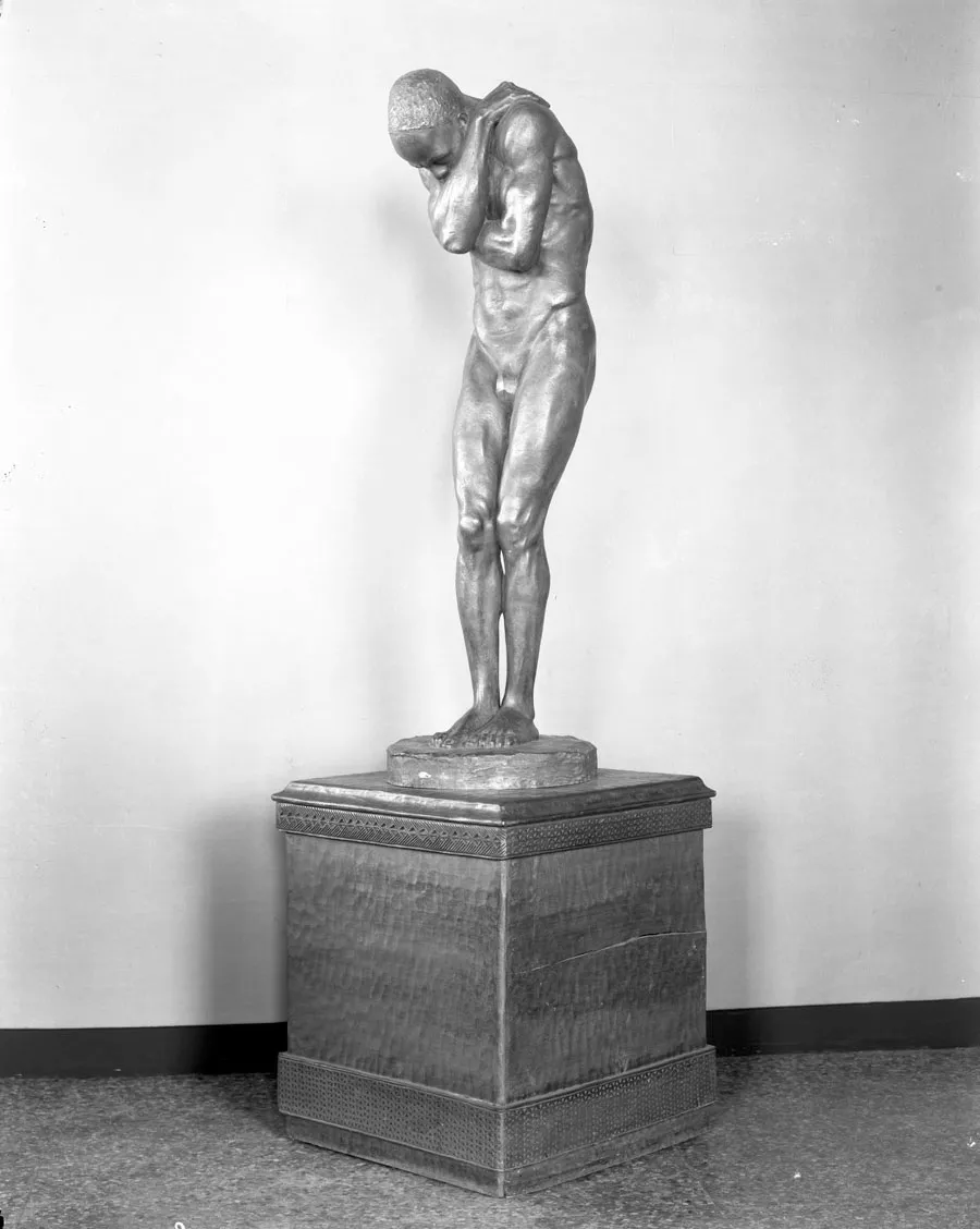 A bronze status of the Distress or The Tragedy of the Congo, 1913.