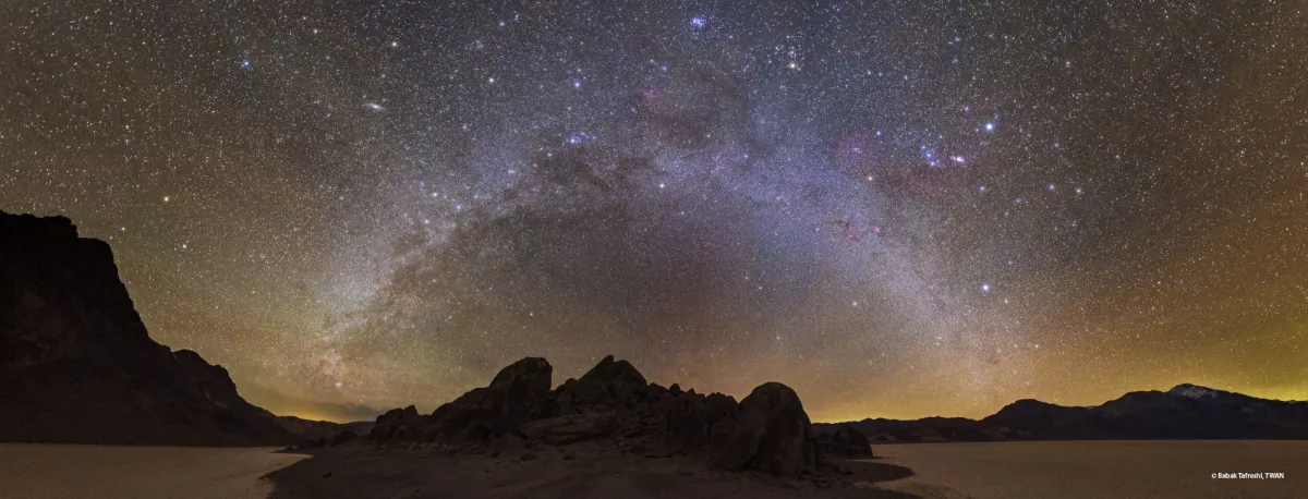 night landscape with halo of stars with image credit Babak Tafreshi, TWAN